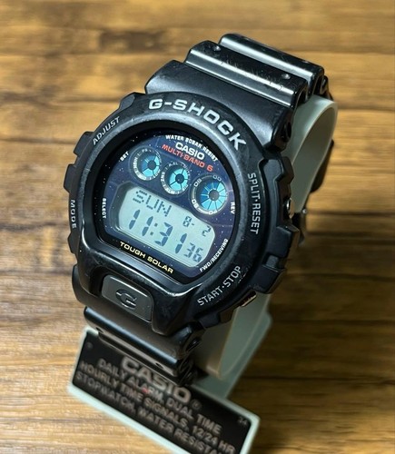 Orologio digitale solare nero